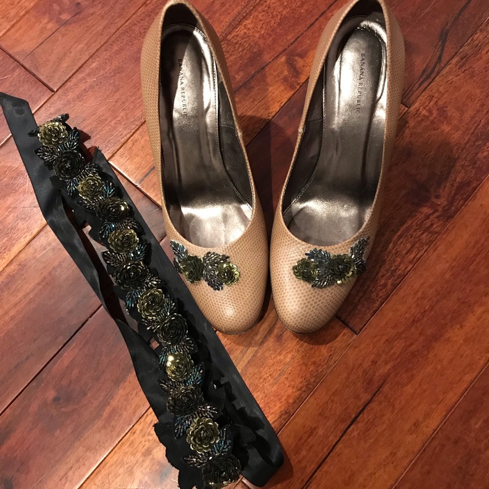 Vintage Banana Republic heels and belt - WOW
